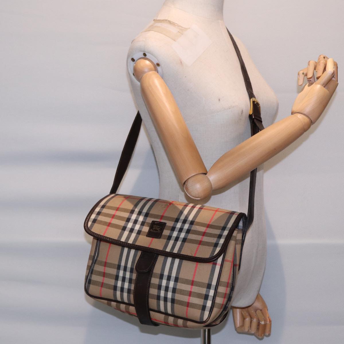 Burberrys Nova Check Shoulder Bag Canvas Beige Gold Auth bs17481