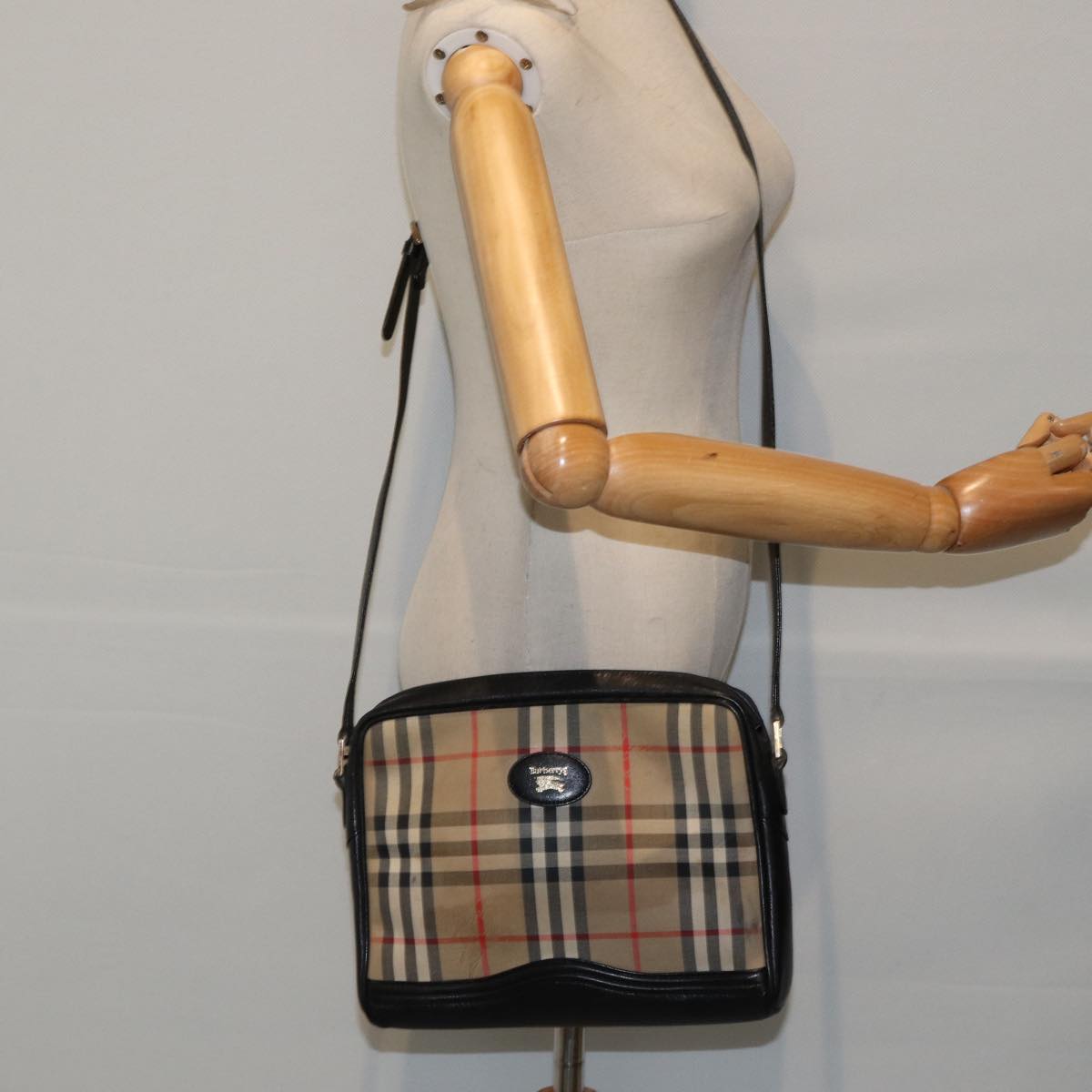 Burberrys Nova Check Shoulder Bag Canvas Beige Gold Auth bs17696