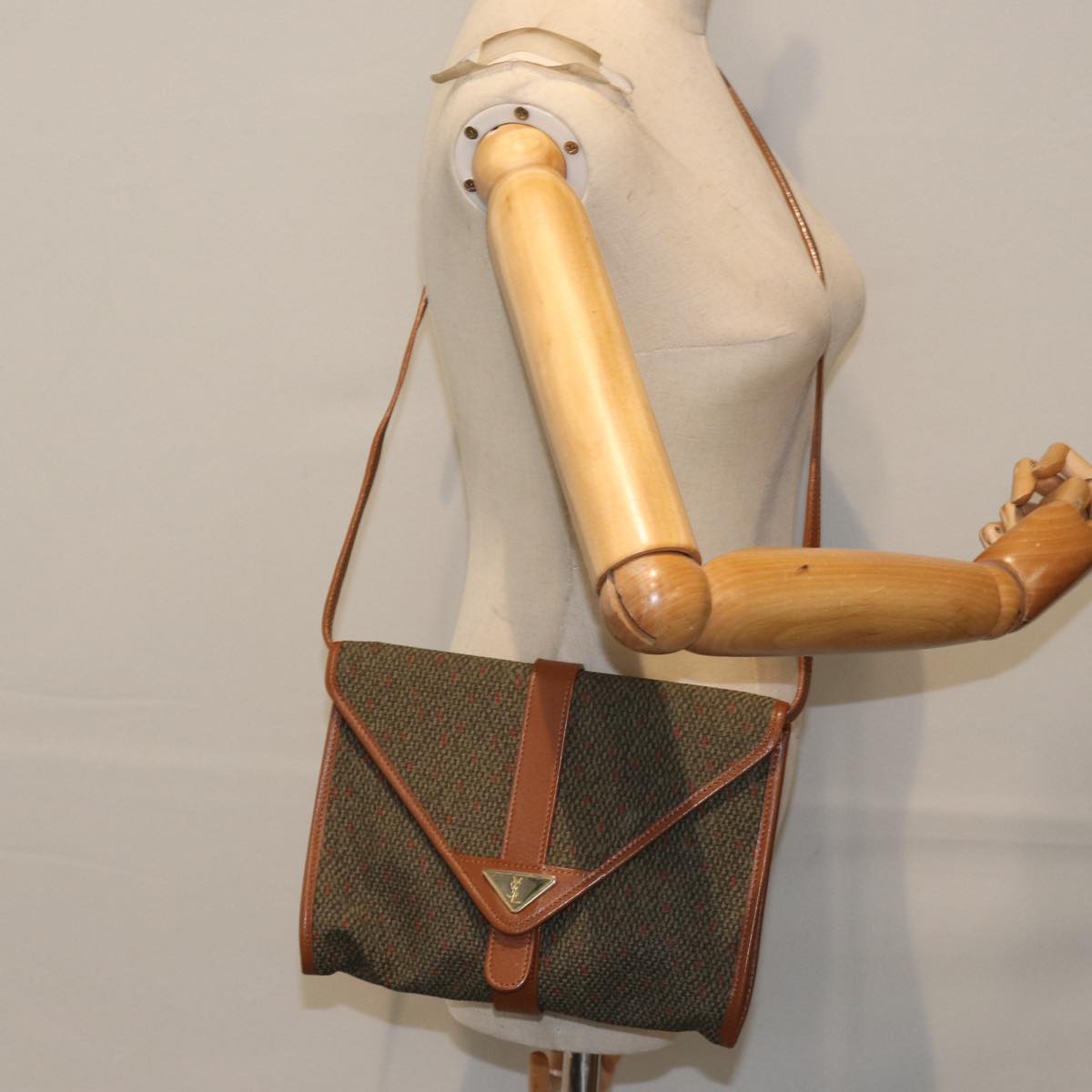 SAINT LAURENT Shoulder Bag PVC Leather Gold Green Auth bs17956