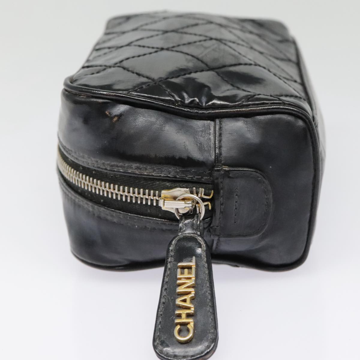 CHANEL Pouch Patent leather Black Gold CC Auth bs18070