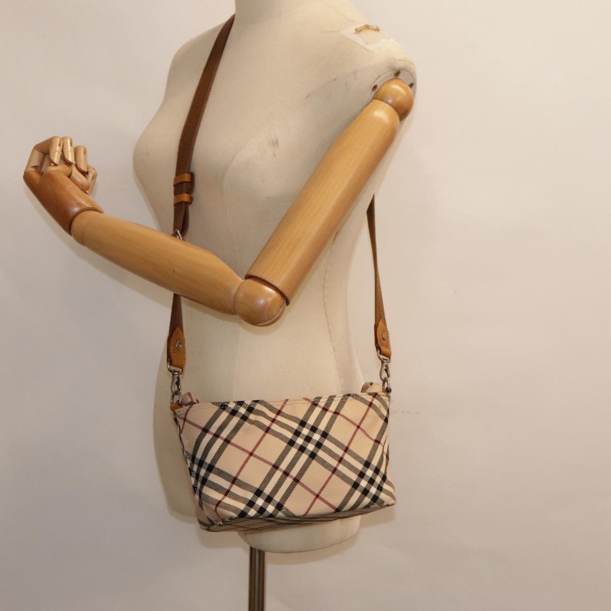 BURBERRY Nova Check Blue Label Shoulder Bag Canvas Beige Auth bs18240