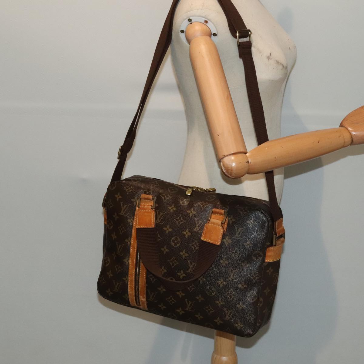 LOUIS VUITTON Monogram Sac Bosphore Hand Bag M40043 LV Auth bs18357