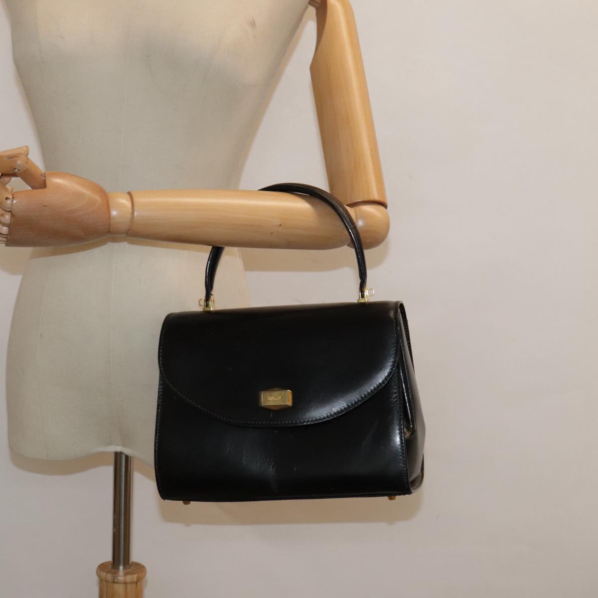 BALLY Hand Bag Leather Black Gold Auth bs18515