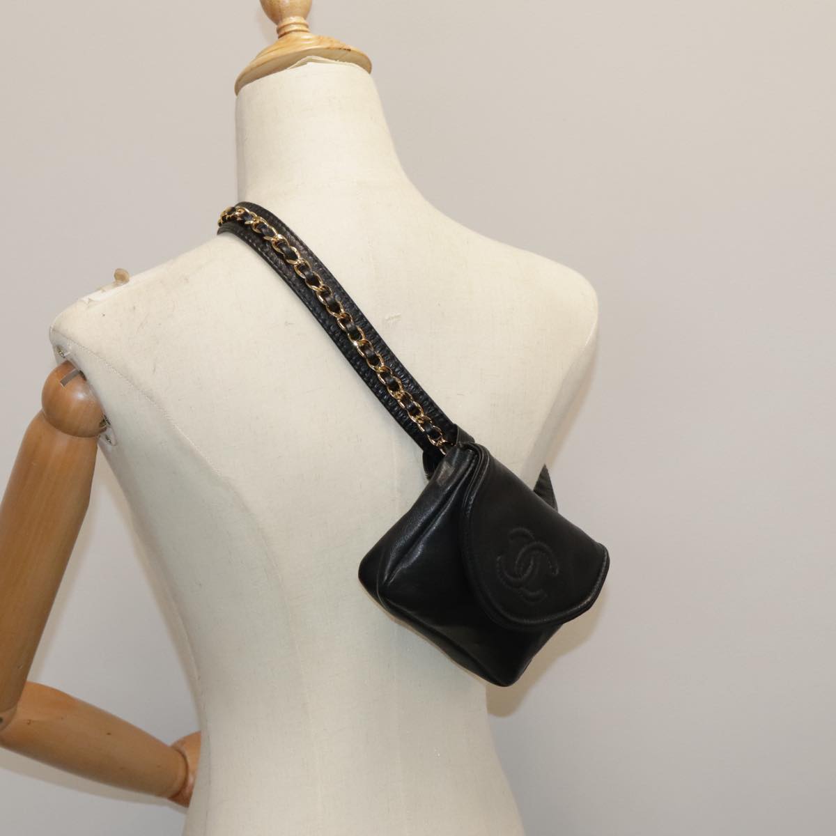 CHANEL COCO Mark Chain Waist bag Lamb Skin Black Gold CC Auth bs18653