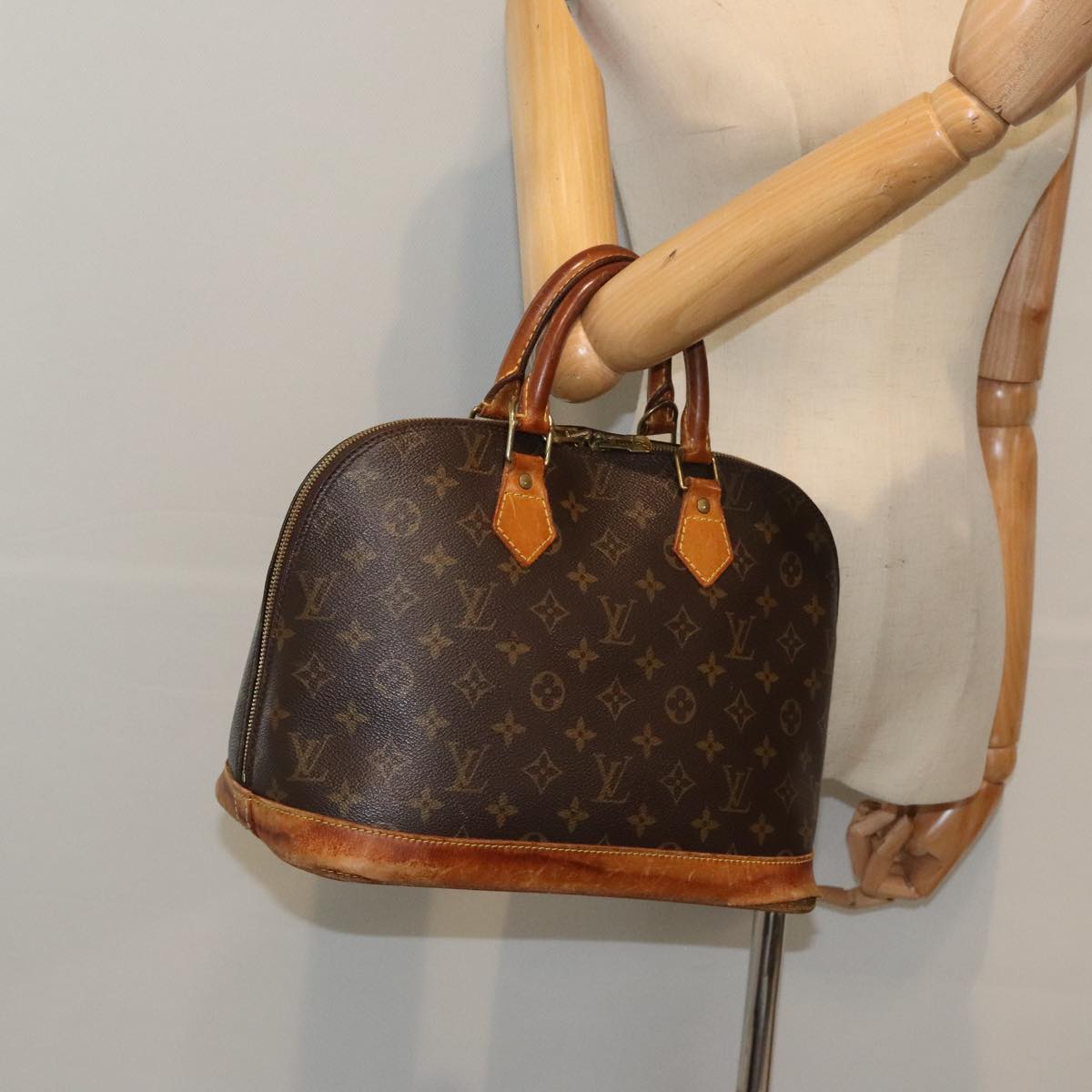 LOUIS VUITTON Monogram Alma Hand Bag M51130 LV Auth bs18755