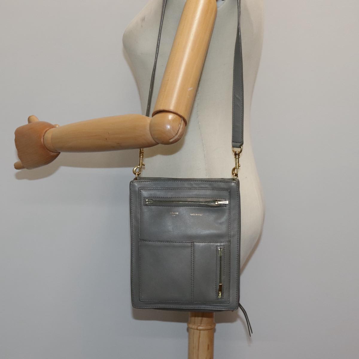 CELINE Shoulder Bag Leather Gray Gold Auth bs18773