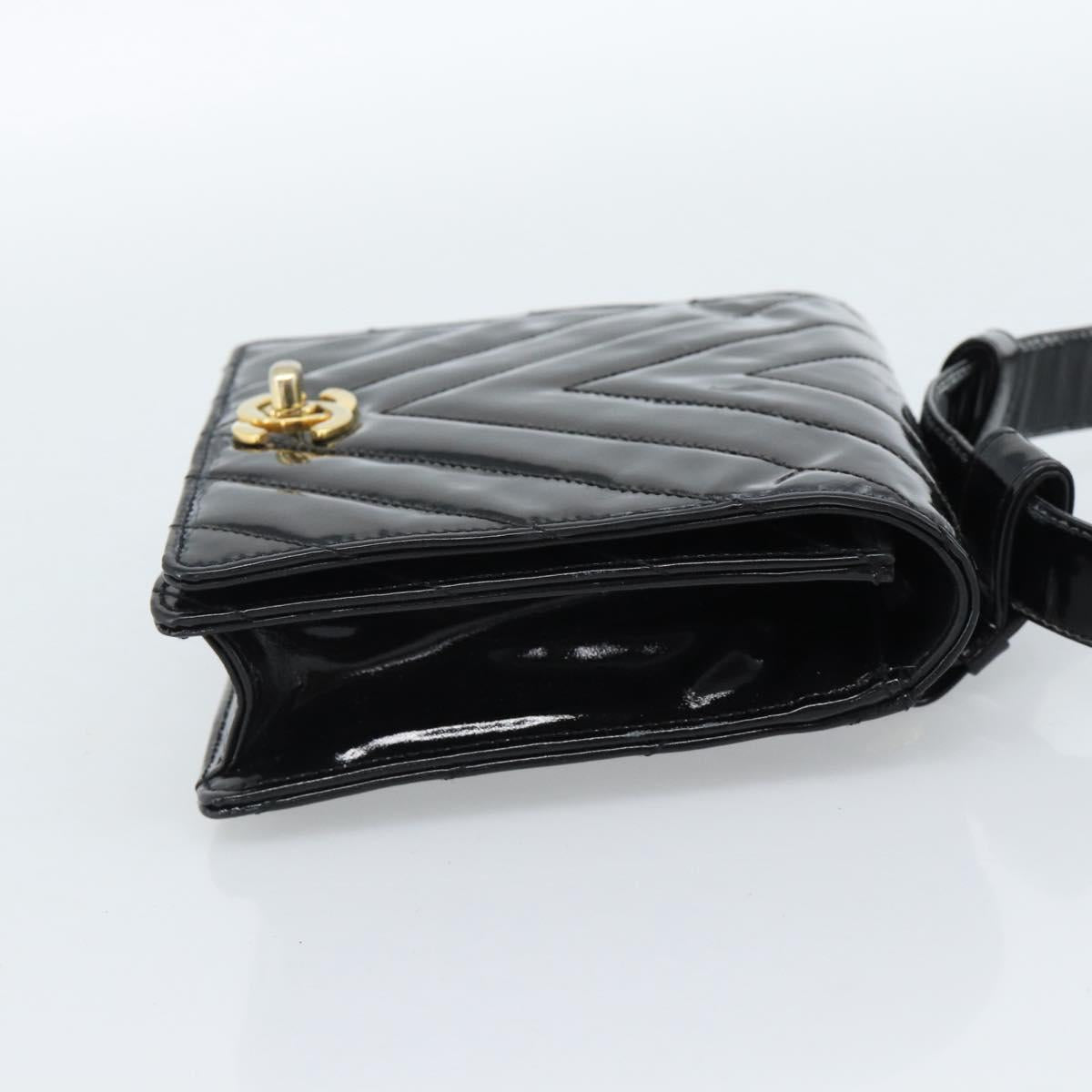 CHANEL V Stitch Waist bag Patent leather Black Gold CC Auth bs18829