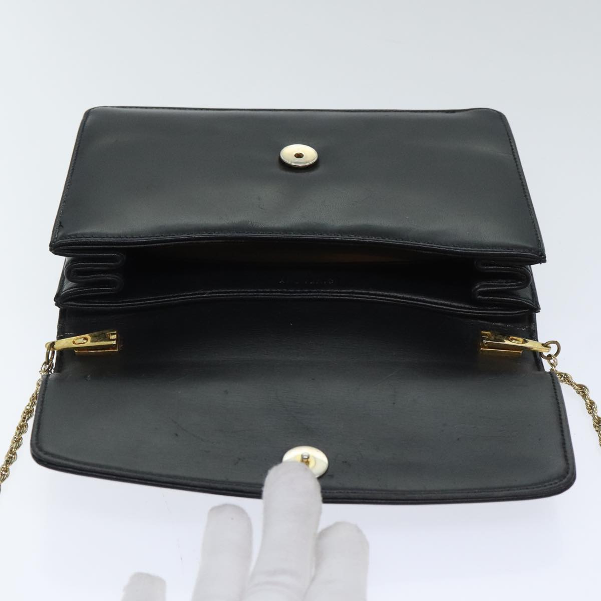 GIVENCHY Chain Shoulder Bag Leather Black Gold Auth bs18851