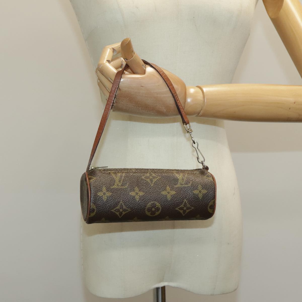 LOUIS VUITTON Monogram Papillon Pouch LV Auth bs19177