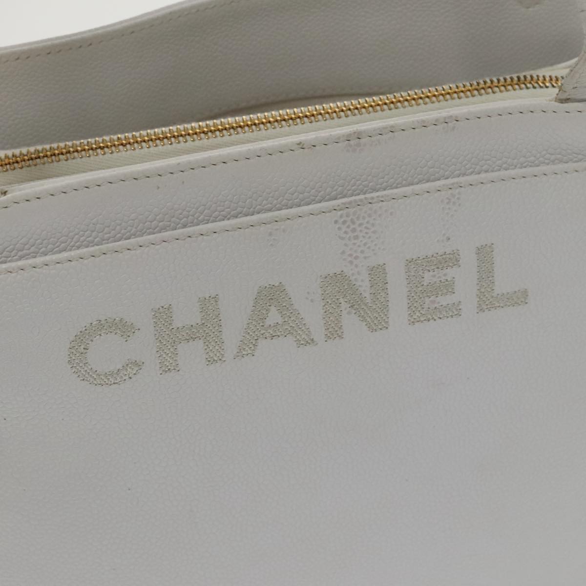 CHANEL Shoulder Bag Caviar Skin White Gold CC Auth bs19456