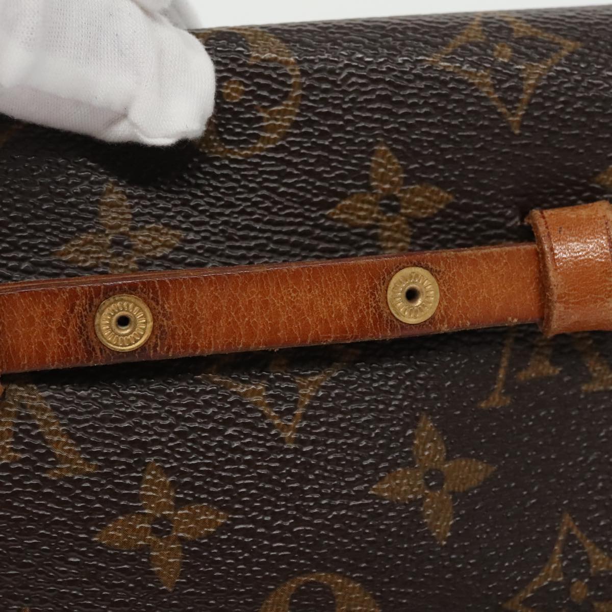 LOUIS VUITTON Monogram Pochette Florentine Waist bag M51855 LV Auth bs19555