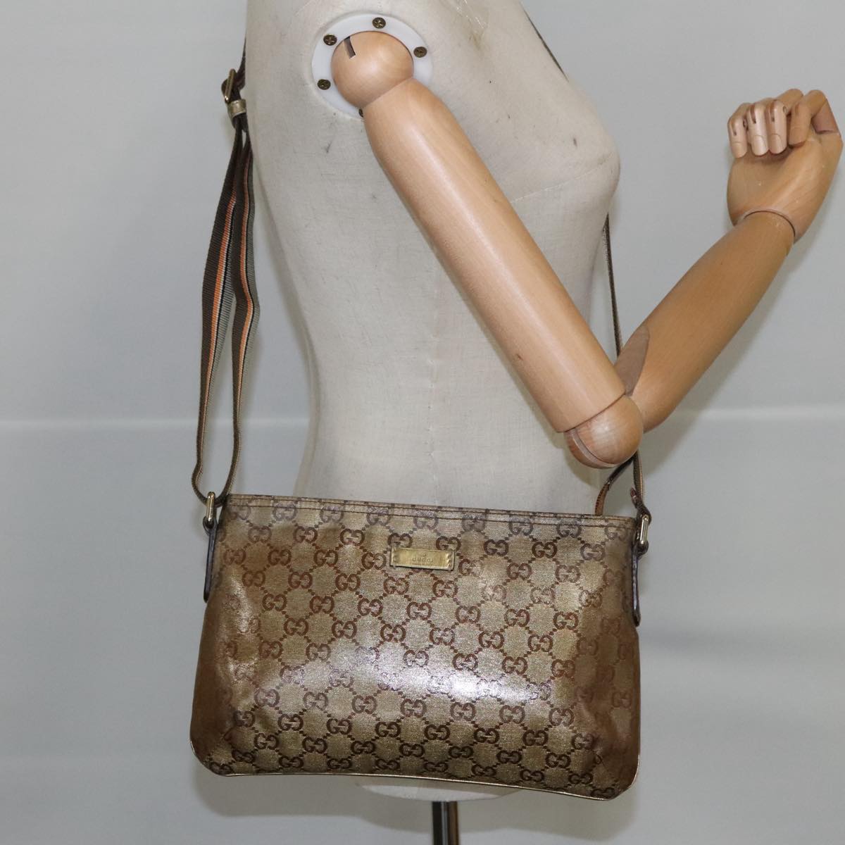 GUCCI GG crystal Shoulder Bag outlet Beige Gold 189749 Auth bs19575