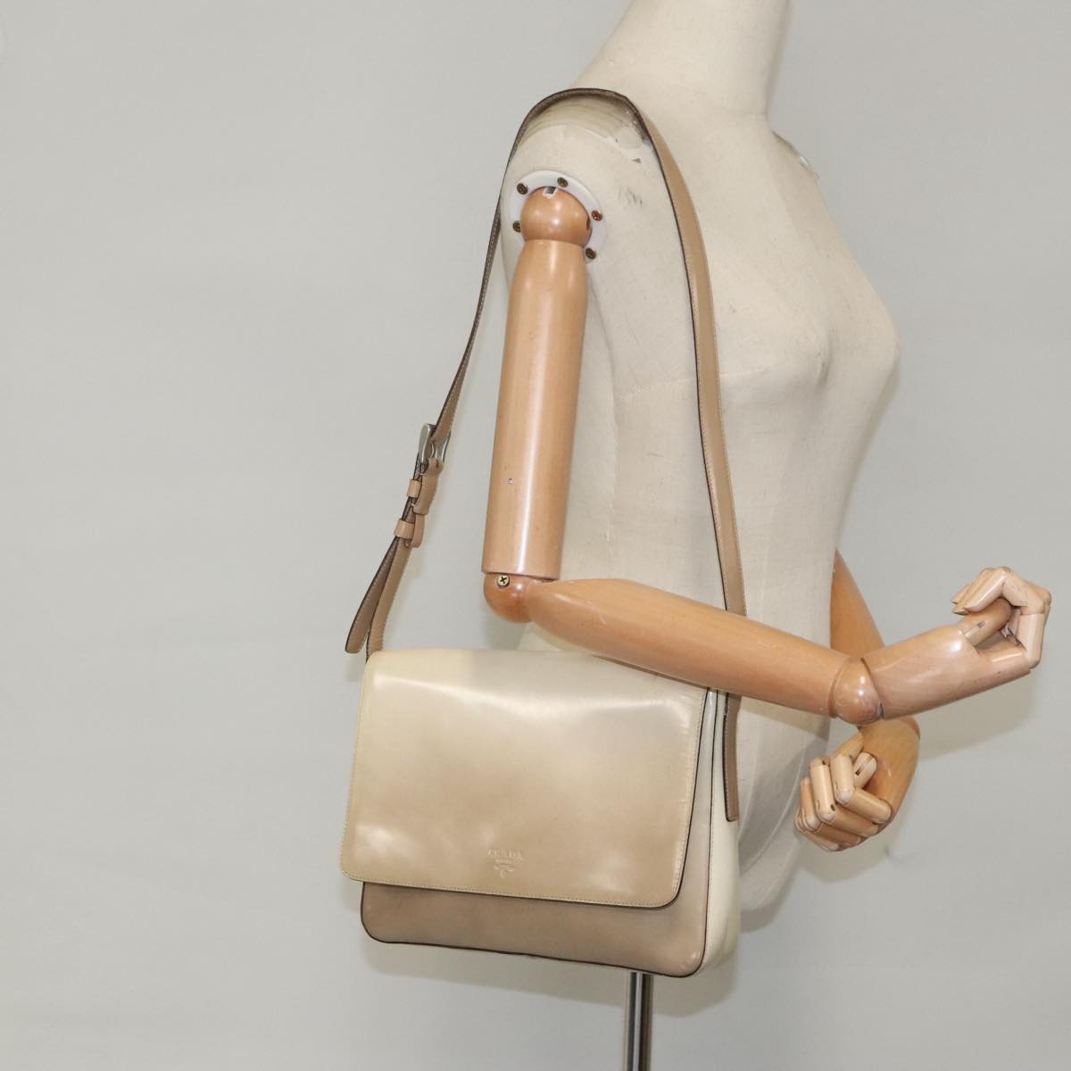 PRADA Shoulder Bag Patent leather Beige Silver Auth bs19663