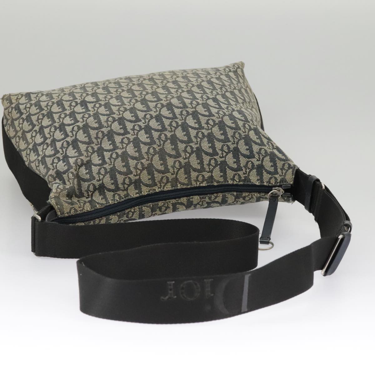 Christian Dior Trotter Canvas Shoulder Bag Navy Silver Auth bs19758