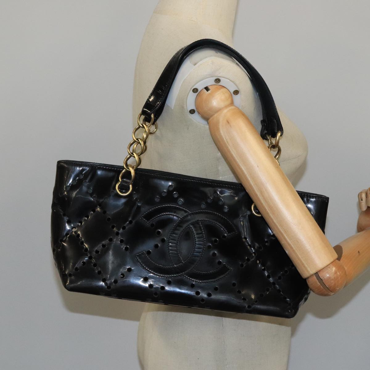 CHANEL Chain Hand Bag Patent leather Black Gold CC Auth bs19809