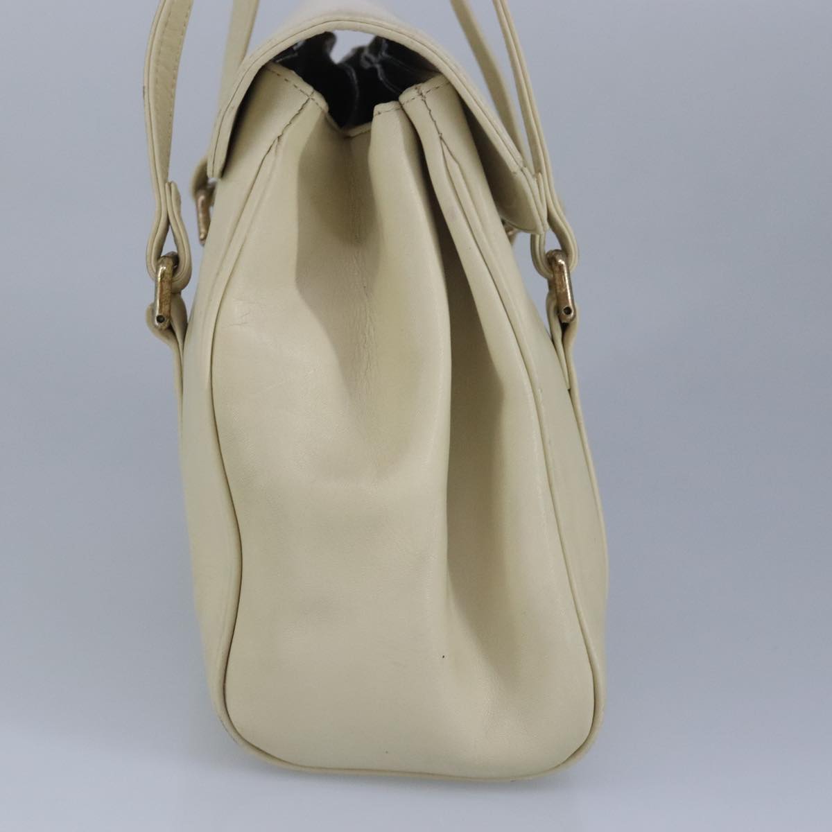 Christian Dior Shoulder Bag Leather Beige Gold Auth bs19829