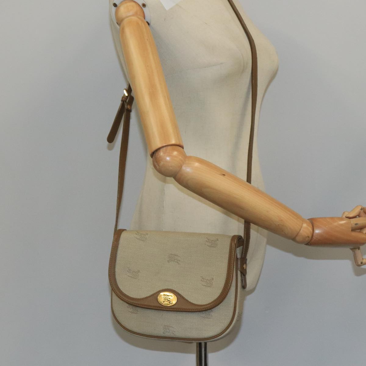 Burberrys Shoulder Bag PVC Leather Beige Gold Auth bs20137