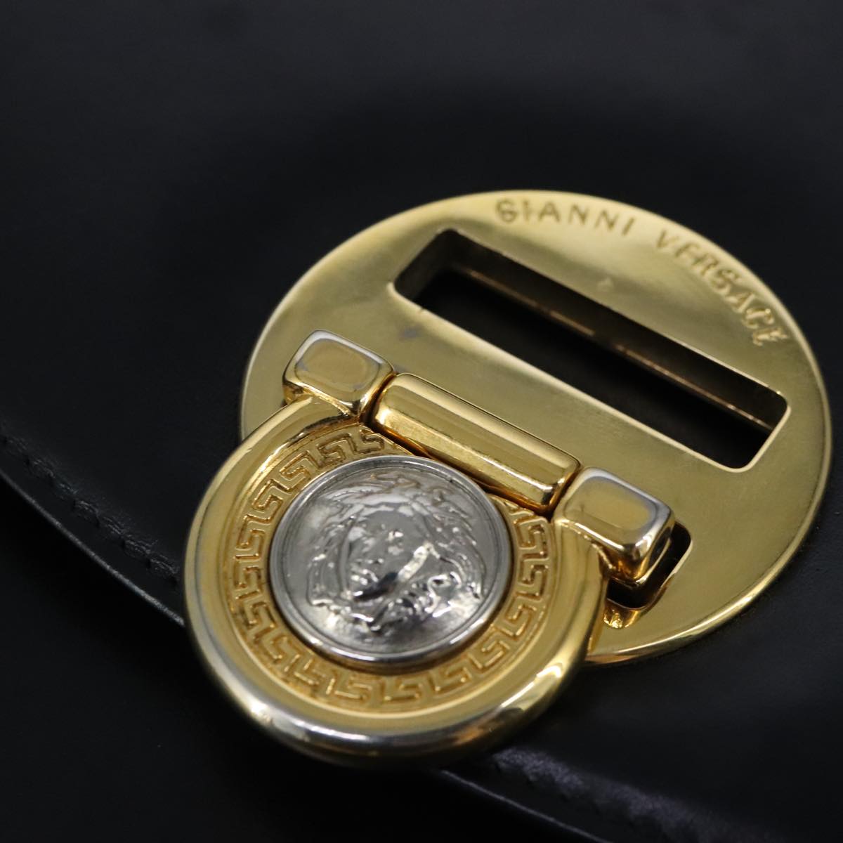 Gianni Versace Shoulder Bag Leather Black Gold Auth bs20156