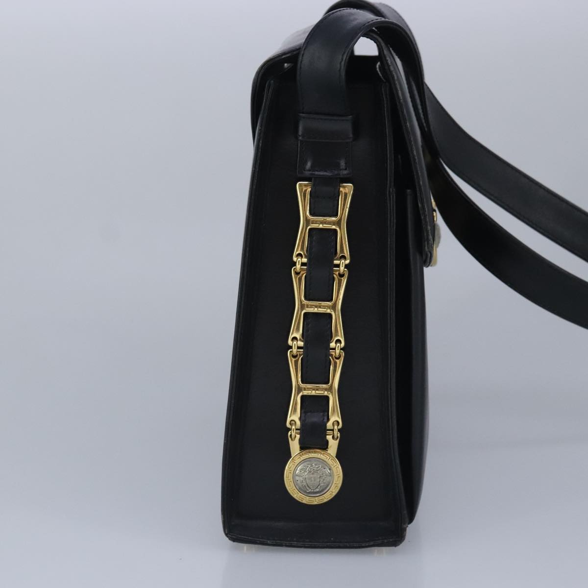 Gianni Versace Shoulder Bag Leather Black Gold Auth bs20156