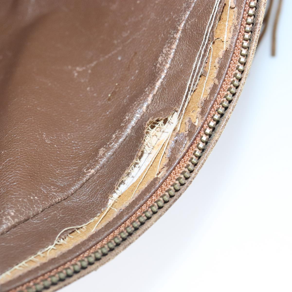 CHANEL Matelasse Shoulder Bag Canvas Beige CC Auth bs20198