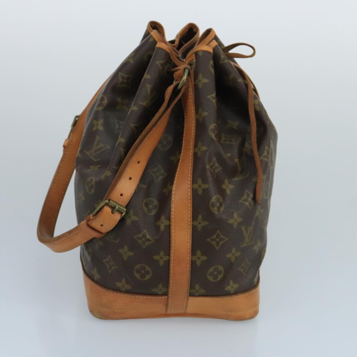 LOUIS VUITTON Monogram Noe Shoulder Bag M42224 LV Auth bs20278