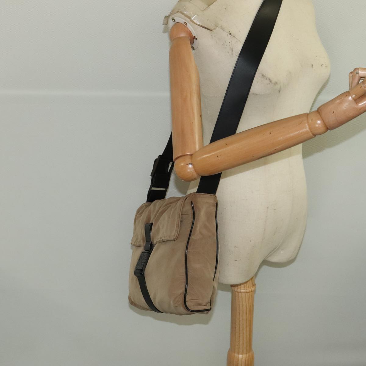BOTTEGA VENETA Shoulder Bag Nylon Beige Black Silver Auth bs20709