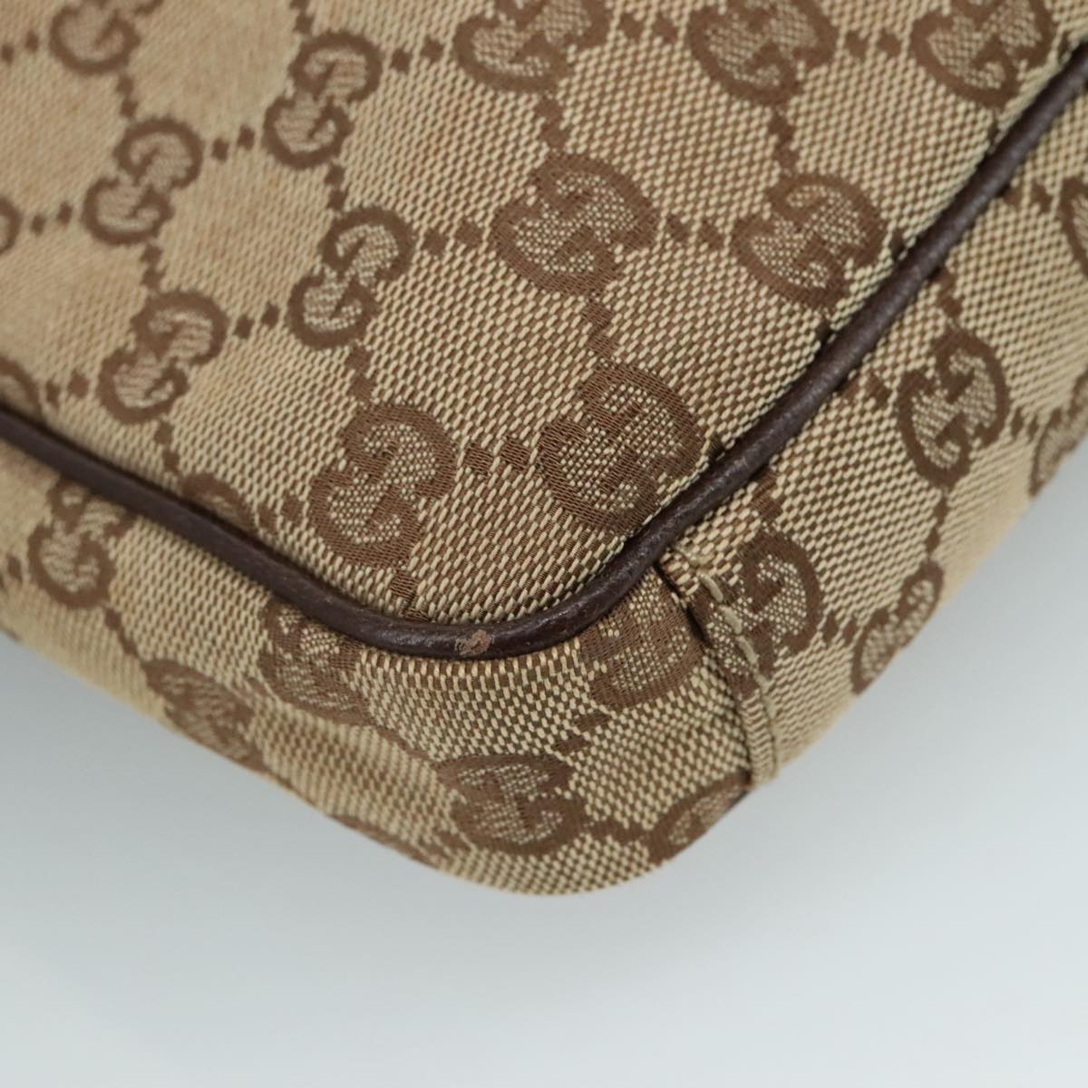 GUCCI GG Canvas Shoulder Bag Beige Gold 92551 Auth bs20822