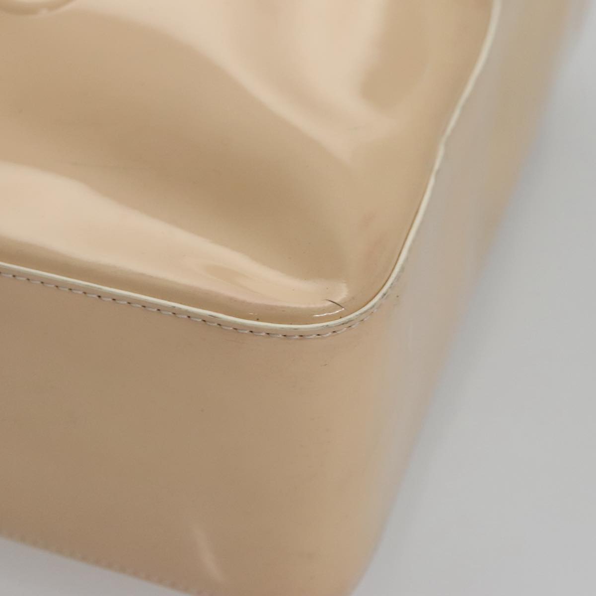 CHANEL Tote Bag Enamel Beige Gold CC Auth bs20922