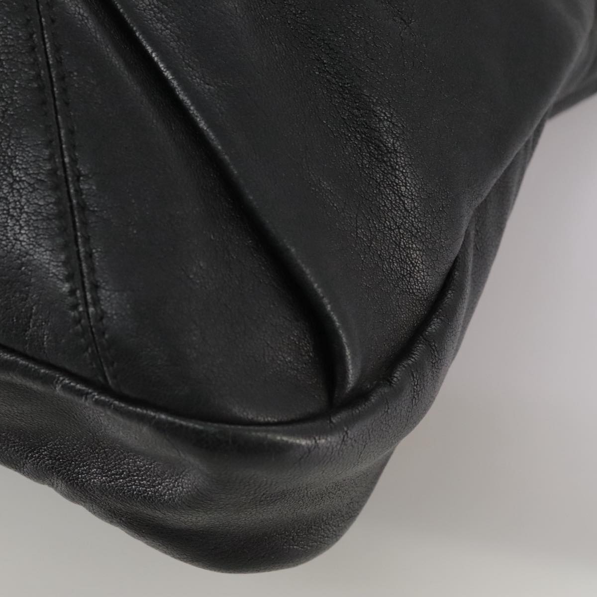 Salvatore Ferragamo Vala Hand Bag Leather 2way Black Gold Auth bs20937