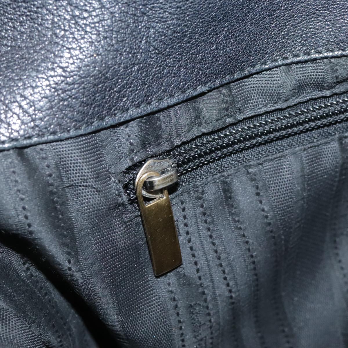 Salvatore Ferragamo Vala Hand Bag Leather 2way Black Gold Auth bs20937