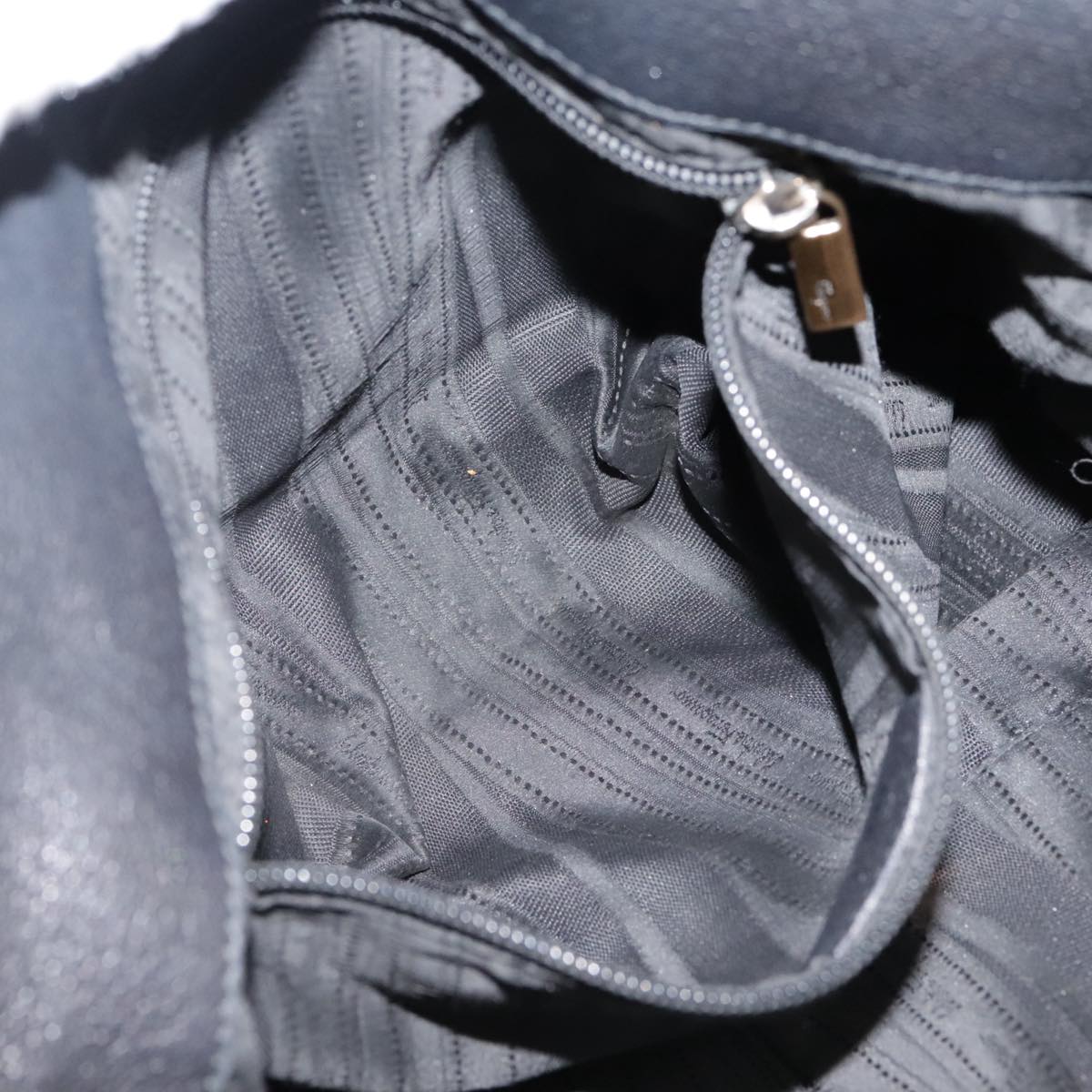 Salvatore Ferragamo Vala Hand Bag Leather 2way Black Gold Auth bs20937