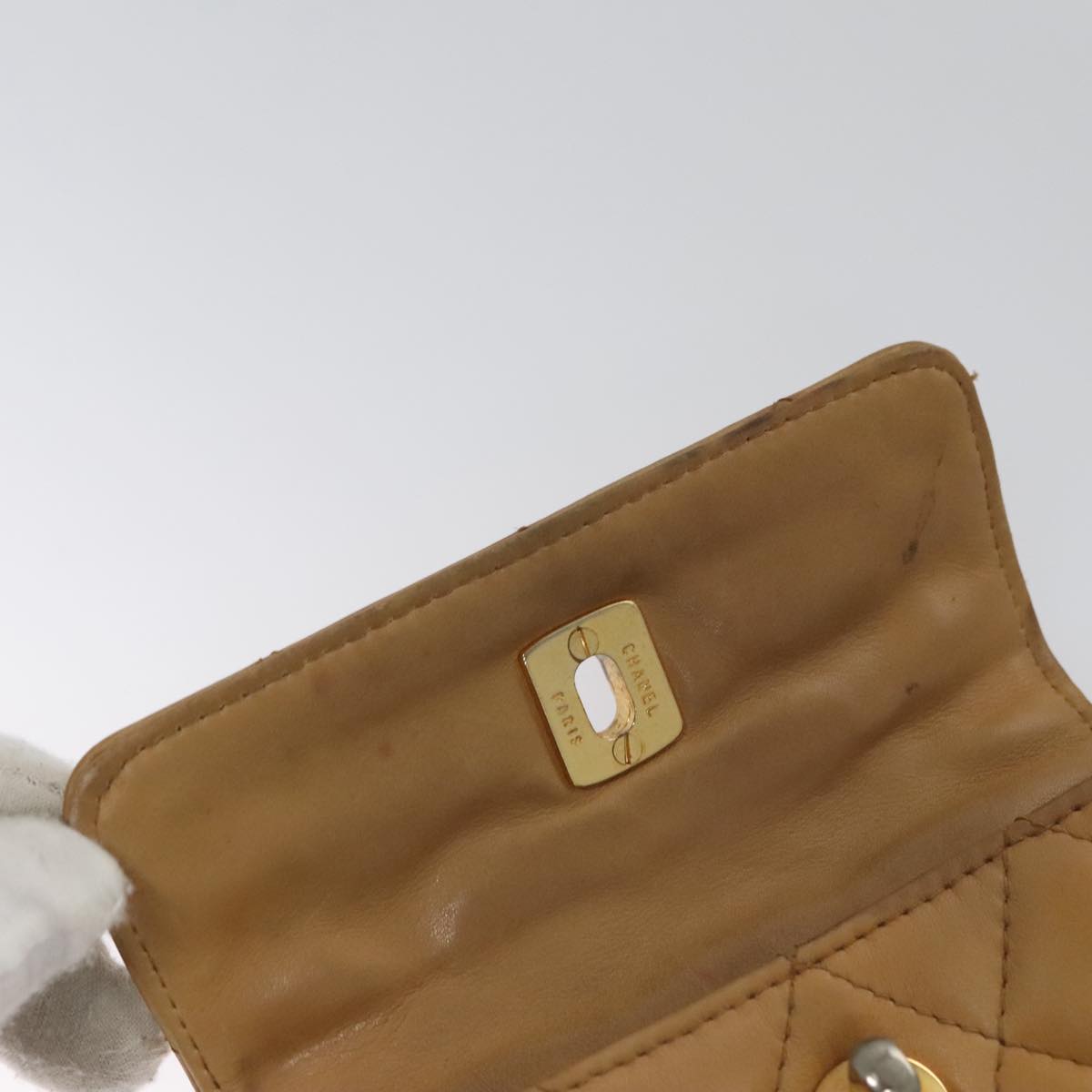 CHANEL Matelasse Waist bag Leather Beige CC Auth bs20969