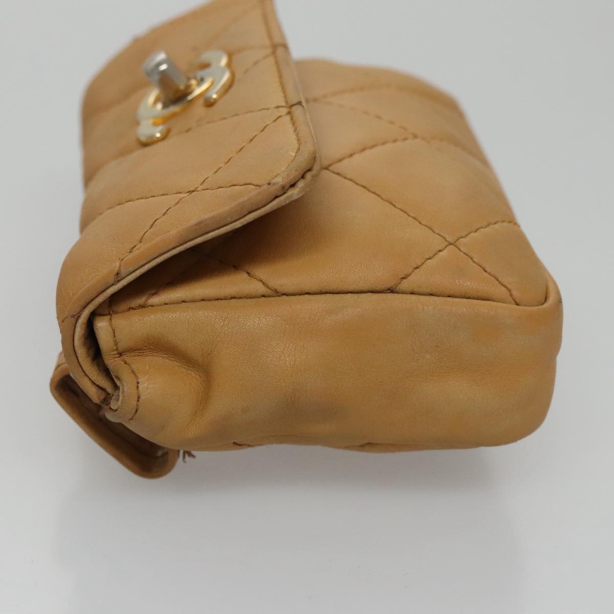 CHANEL Matelasse Waist bag Leather Beige CC Auth bs20969