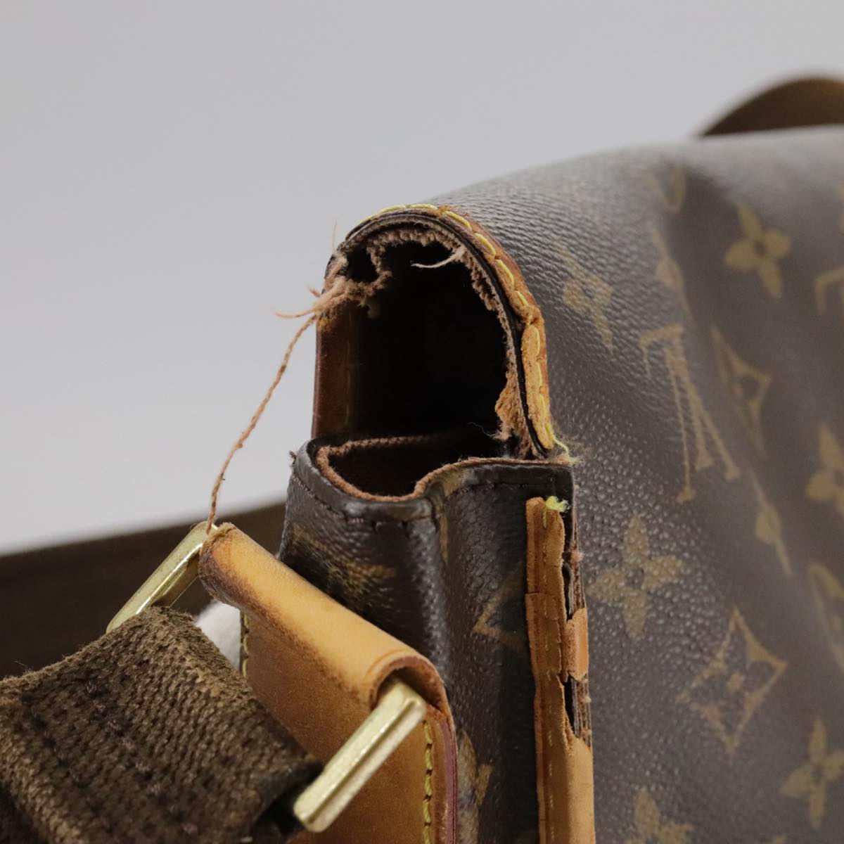 LOUIS VUITTON Monogram Messenger Bosphore PM Shoulder Bag M40106 LV Auth bs20993