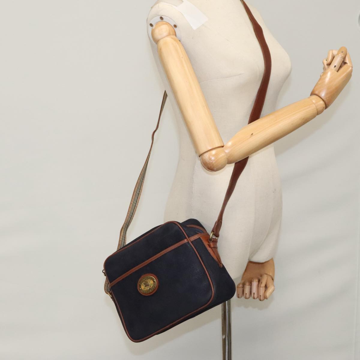 Burberrys Shoulder Bag Suede Navy Auth bs21460