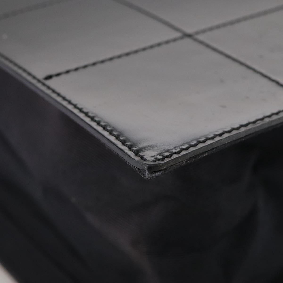 CHANEL Mademoiselle Choco Bar line Tote Bag Leather Red CC Auth bs21462