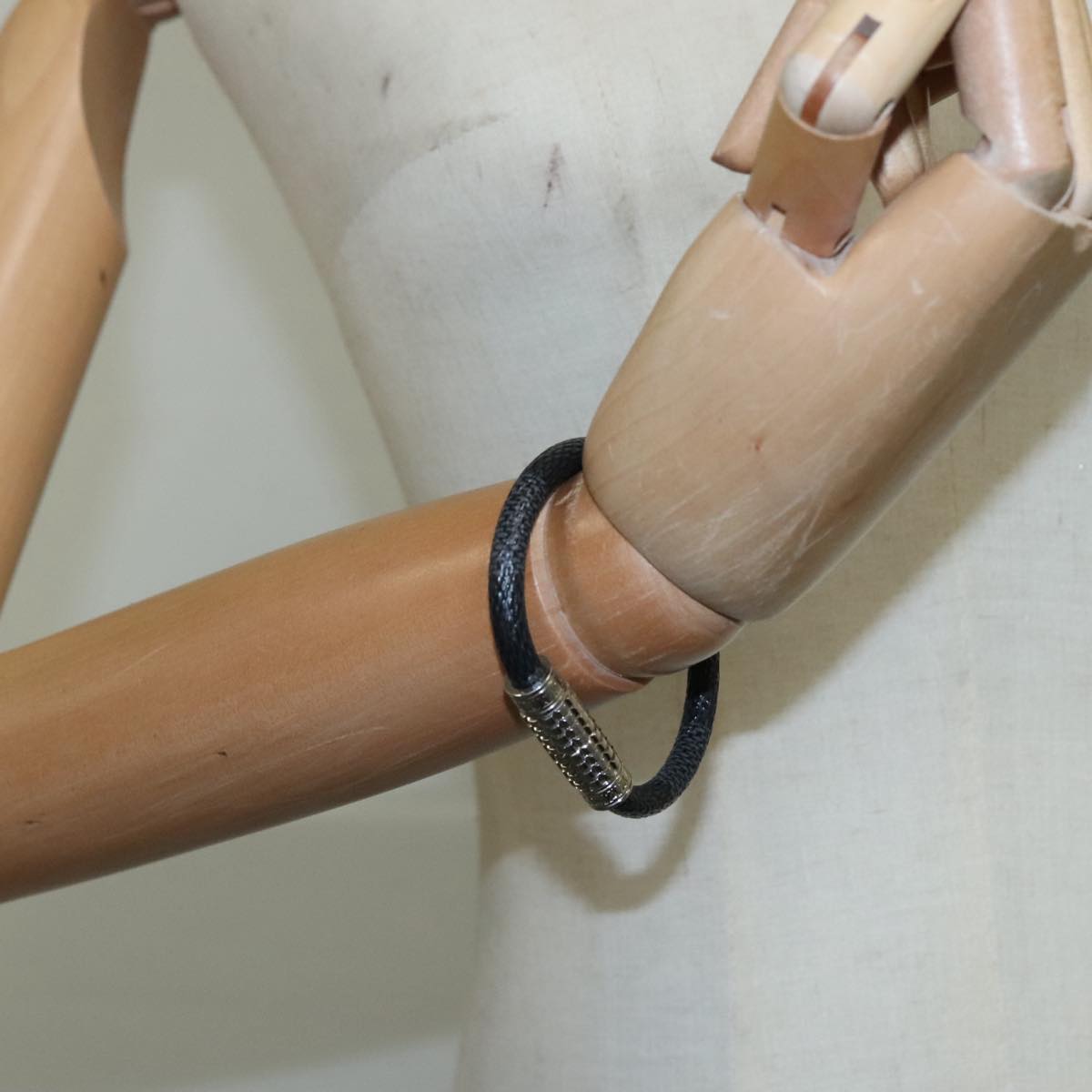 LOUIS VUITTON Damier Graphite Bra Rubbed Digit Bracelet M6629E LV Auth bs21528
