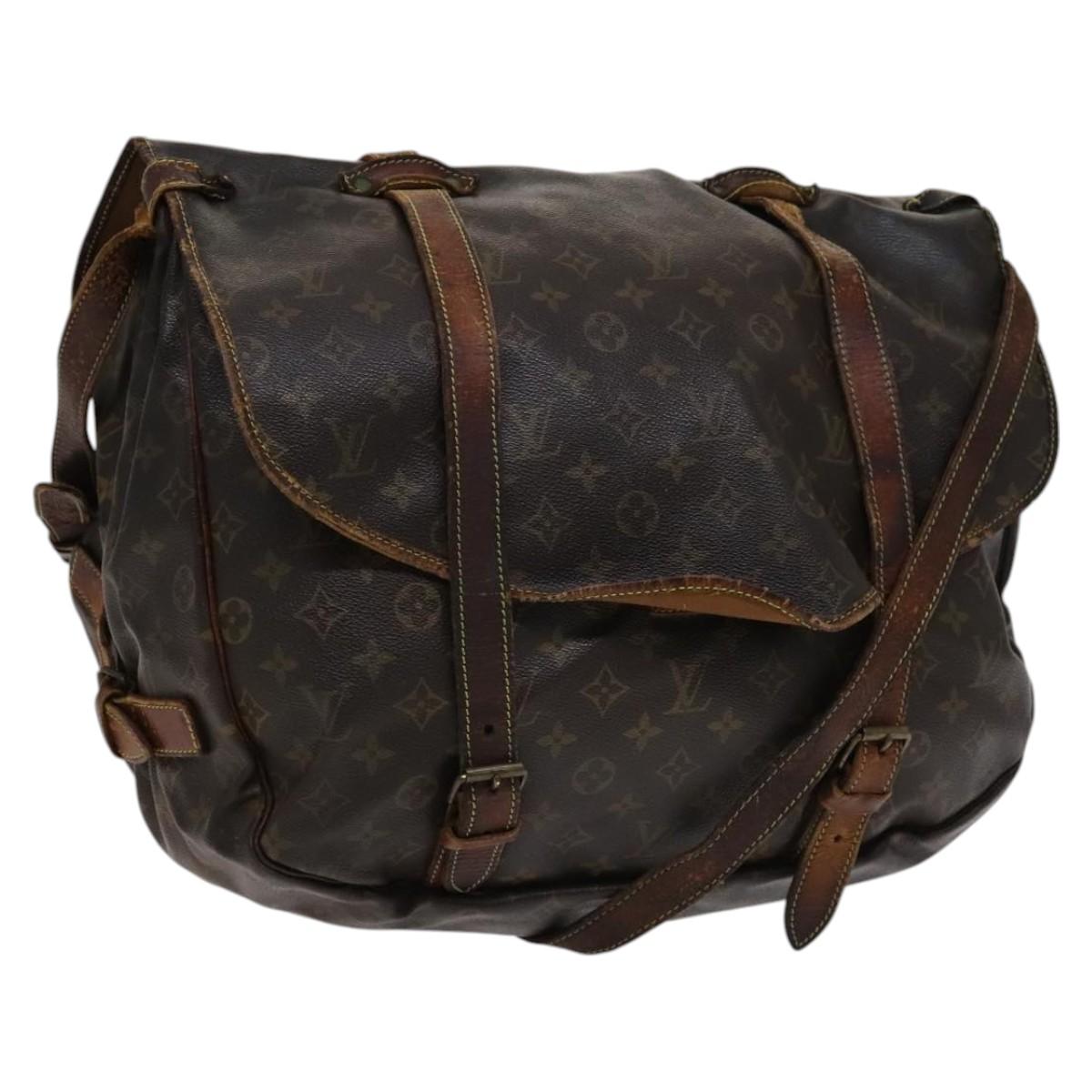 LOUIS VUITTON Monogram Saumur 43 Shoulder Bag M42252 LV Auth bs22328
