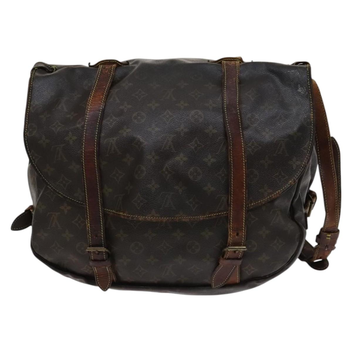 LOUIS VUITTON Monogram Saumur 43 Shoulder Bag M42252 LV Auth bs22328