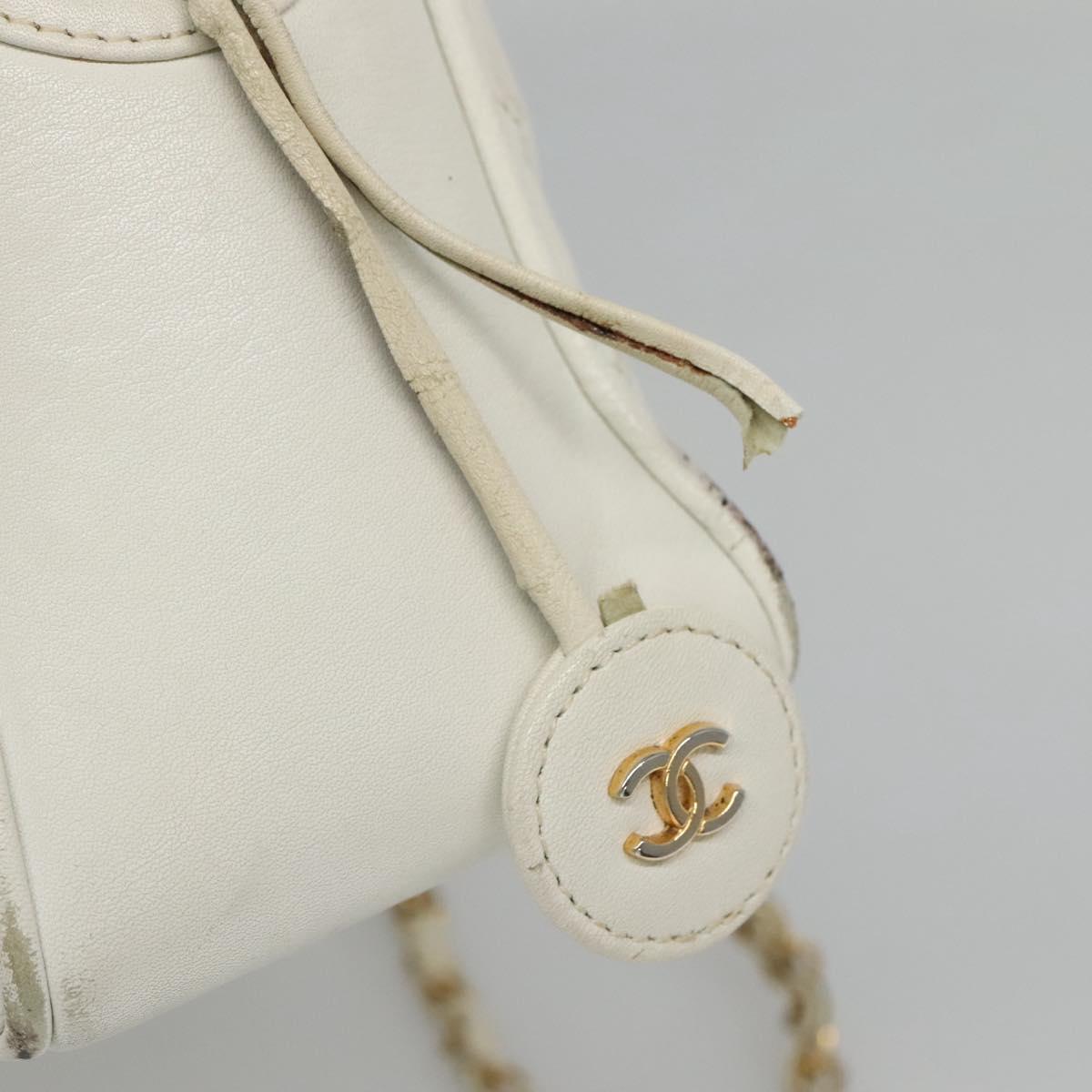 CHANEL Chain V Stitch Shoulder Bag Lamb Skin White CC Auth bs23119