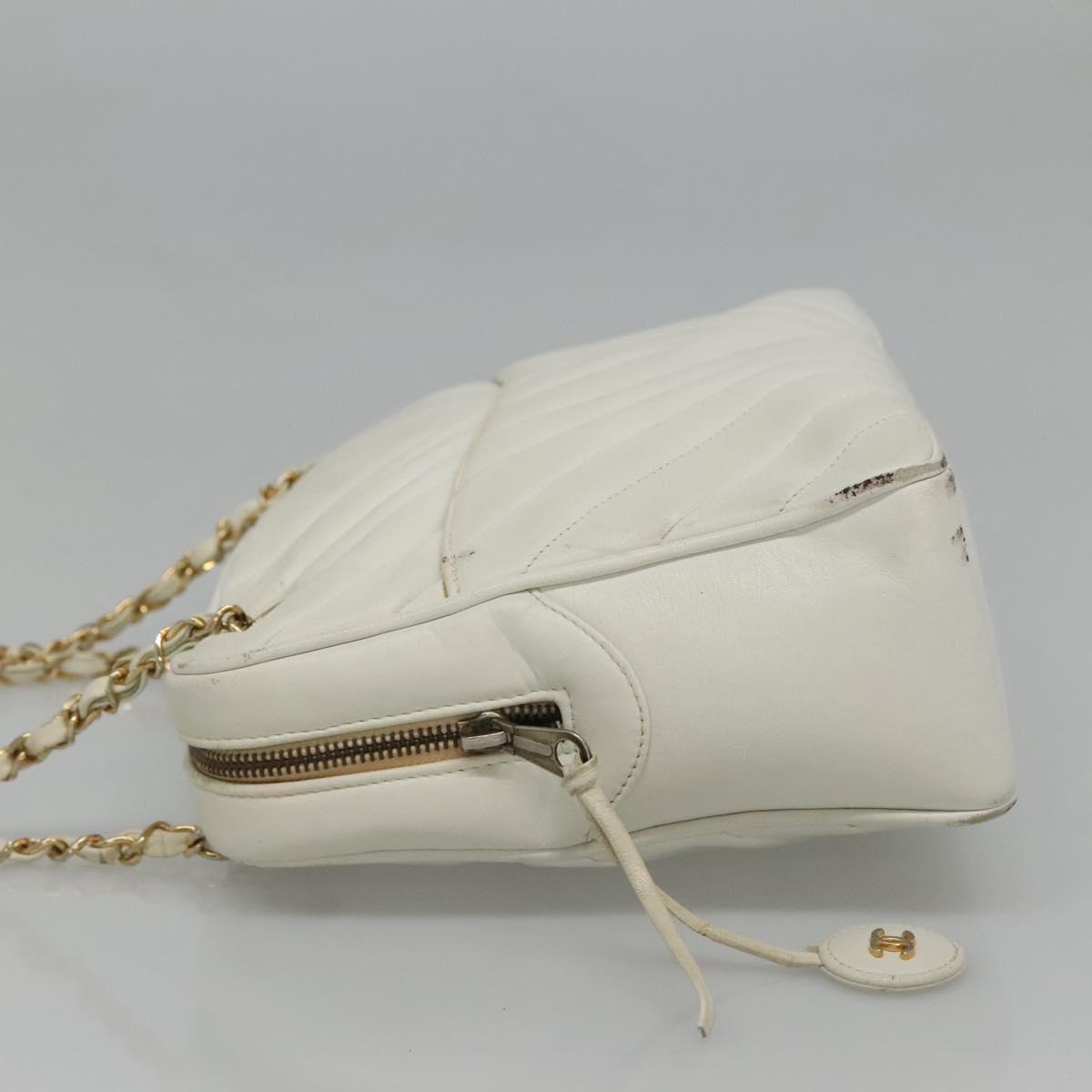 CHANEL Chain V Stitch Shoulder Bag Lamb Skin White CC Auth bs23119