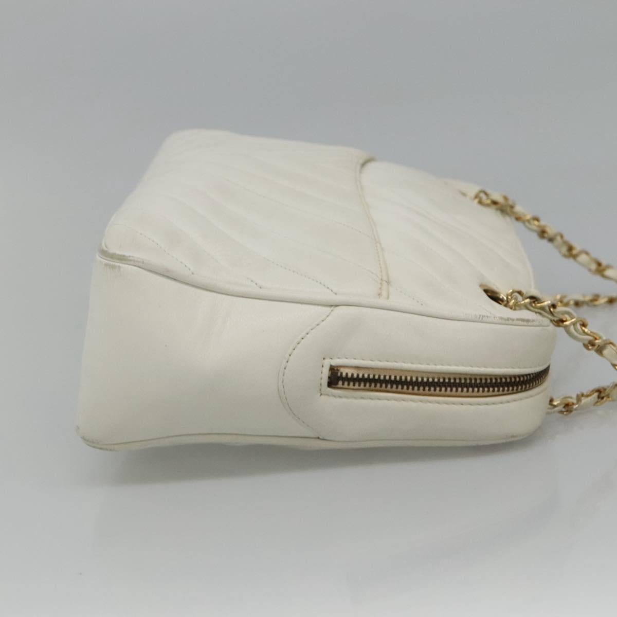 CHANEL Chain V Stitch Shoulder Bag Lamb Skin White CC Auth bs23119