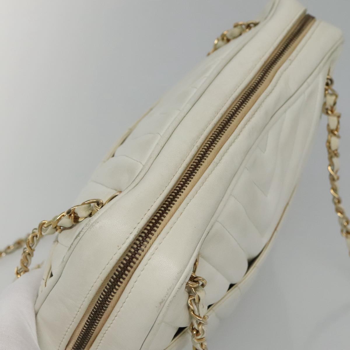 CHANEL Chain V Stitch Shoulder Bag Lamb Skin White CC Auth bs23119