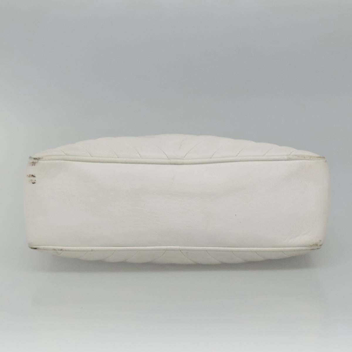 CHANEL Chain V Stitch Shoulder Bag Lamb Skin White CC Auth bs23119