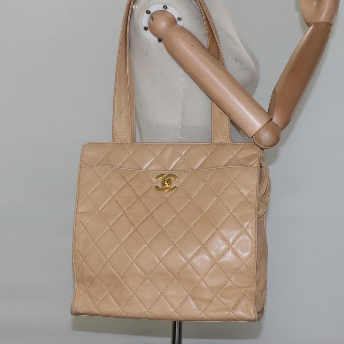 CHANEL Matelasse Shoulder Bag Lamb Skin Beige Gold CC Auth bs23120