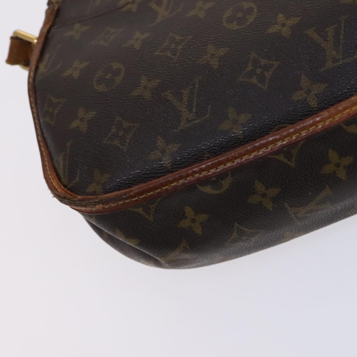 LOUIS VUITTON Monogram Menilmontant PM Shoulder Bag M40474 LV Auth bs23644