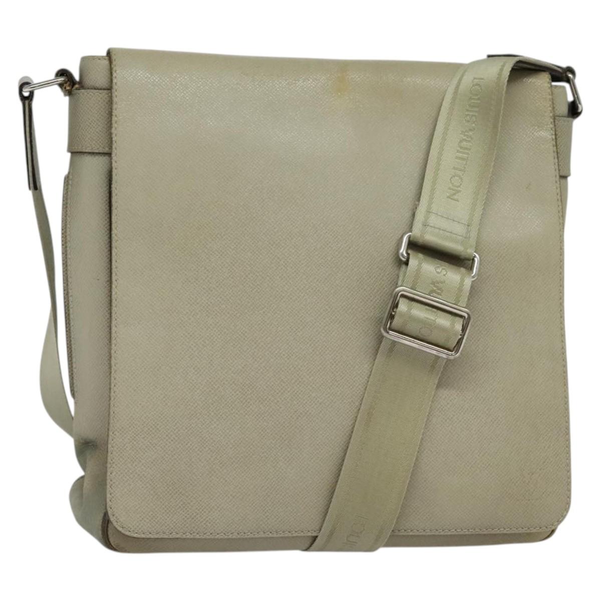 LOUIS VUITTON Taiga Milo Shoulder Bag Porer M32633 LV Auth bs24258