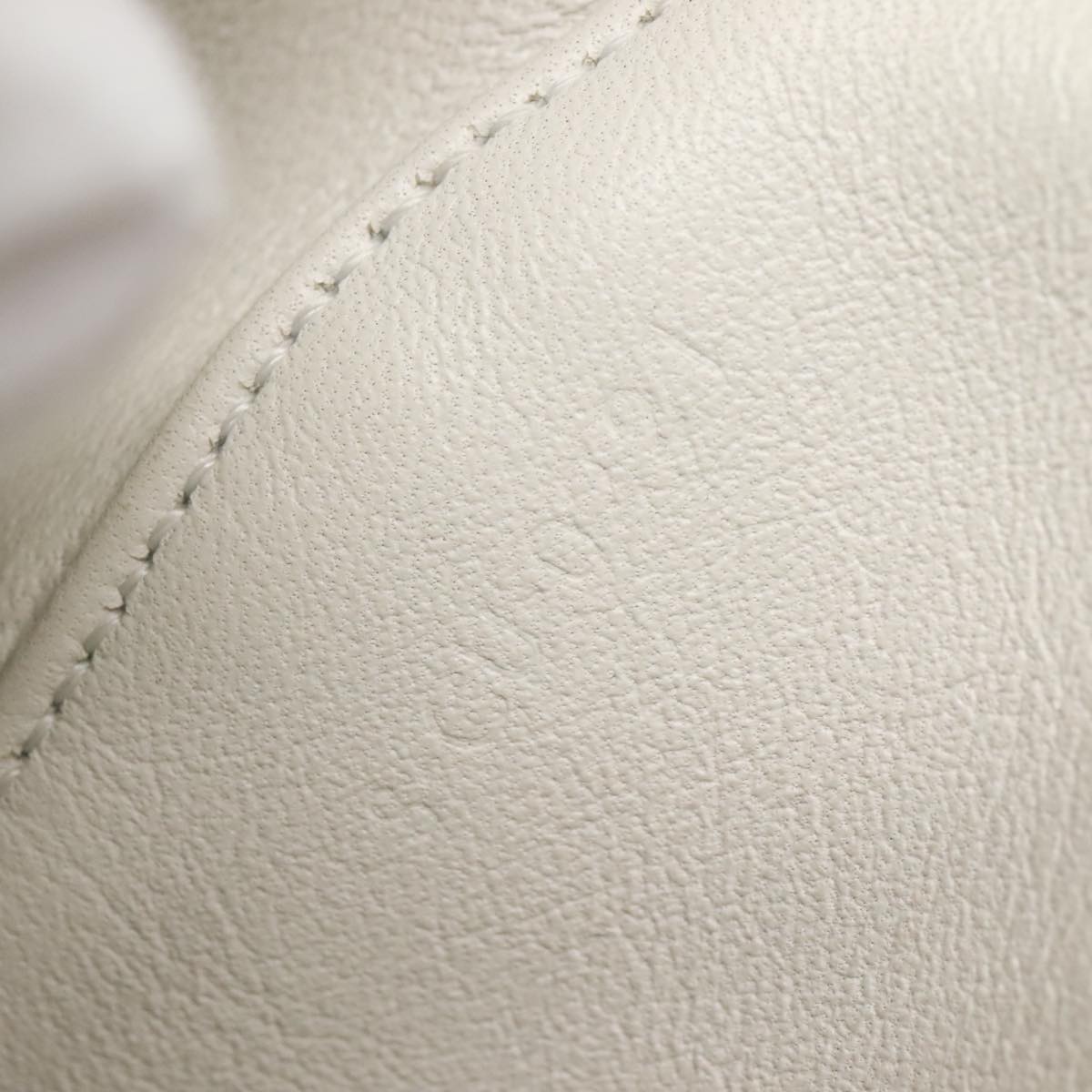 CELINE Triangle bag Shoulder Bag Leather White Auth bs24743