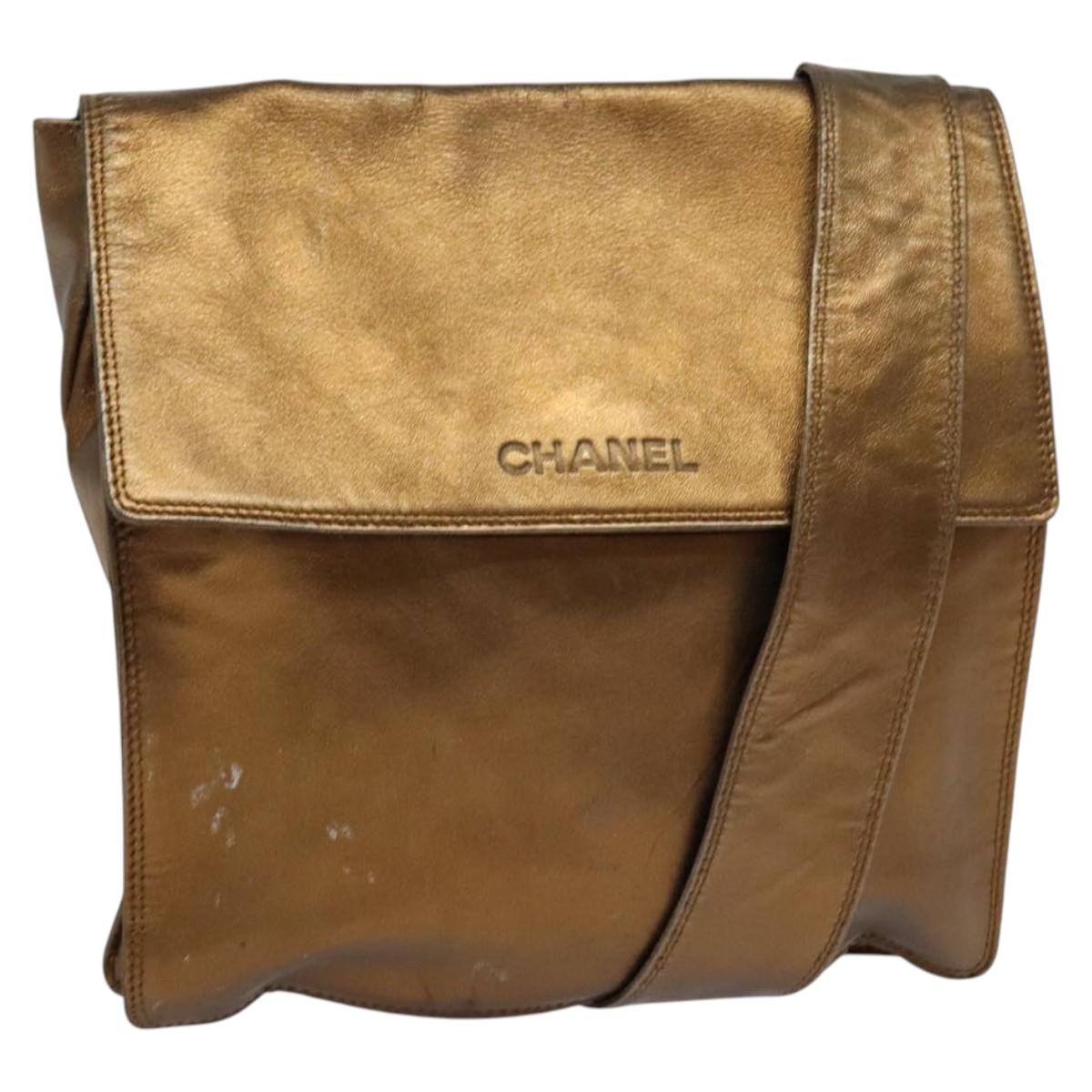 CHANEL Shoulder Bag Leather Brown Gold CC Auth bs24975