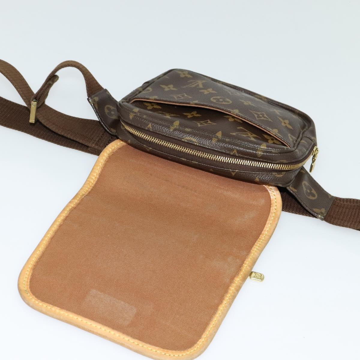 LOUIS VUITTON Monogram Bumback Bosphore Shoulder Bag M40108 LV Auth bs25021